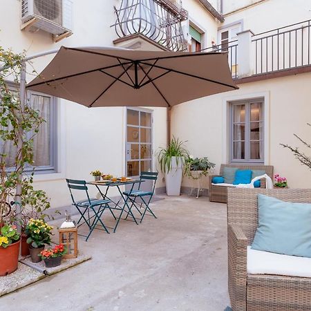 Il Cortile Di Elisa & Our Flats Bed & Breakfast Лука Екстериор снимка