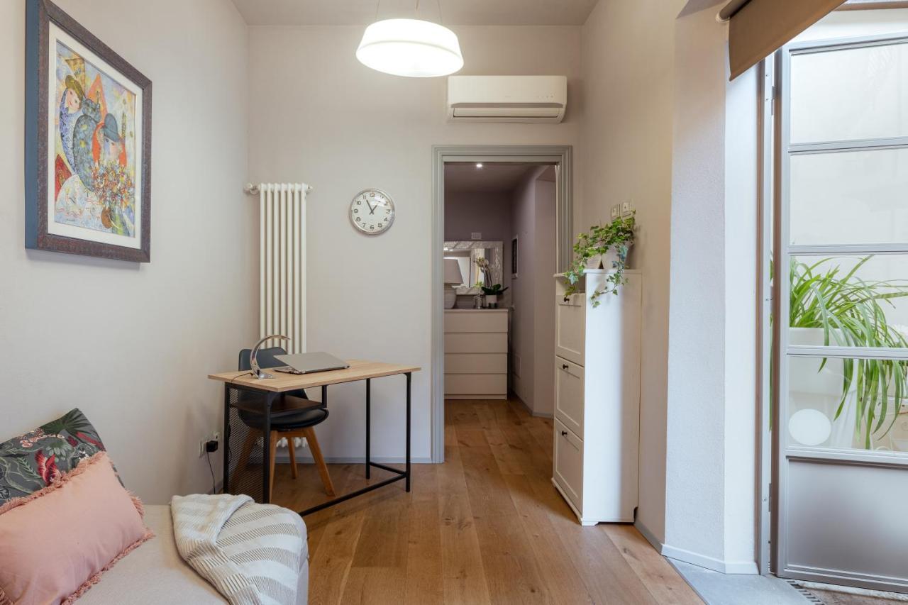 Il Cortile Di Elisa & Our Flats Bed & Breakfast Лука Екстериор снимка